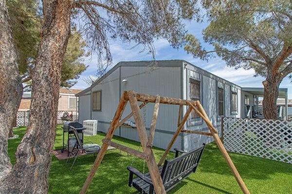 1988 Golden West Manufactured Home