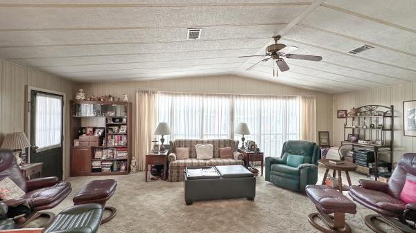 1985 Fleetwood Mobile Home