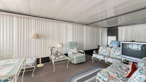 1985 Fleetwood Mobile Home
