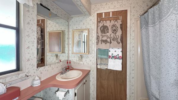 1985 Fleetwood Mobile Home