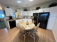 1987 Barrington Manufactured Home