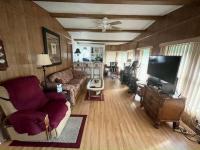 1987 Barrington Manufactured Home
