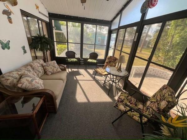 1987 Barrington Manufactured Home