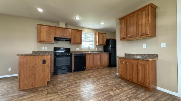 Photo 1 of 2 of home located at 369 Ben Dov Drive Marion, IA 52302