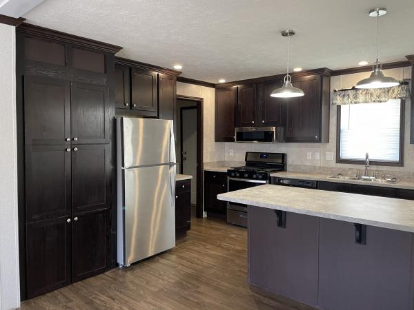 2022 Fairmont 430LE28523D Mobile Home