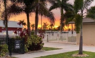 Photo 5 of 5 of home located at 100 Barefoot Williams Rd Naples, FL 34113