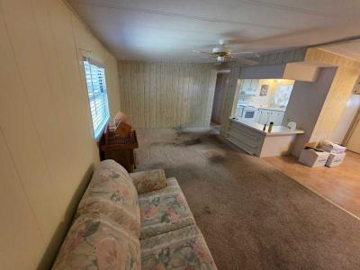Photo 5 of 16 of home located at 15130 Timber Village Rd Lot 80 Groveland, FL 34736