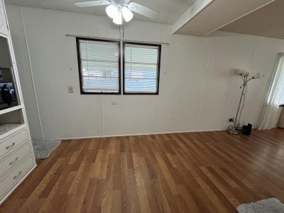 Photo 4 of 27 of home located at 92 Violet Lane Lakeland, FL 33815