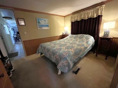 Photo 5 of 25 of home located at 48 Kelly Drive Lakeland, FL 33815