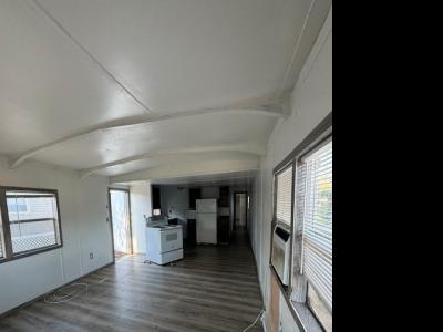 Photo 5 of 8 of home located at 11611 Sir Lawrence Court, Site 27 Thonotosassa, FL 33592