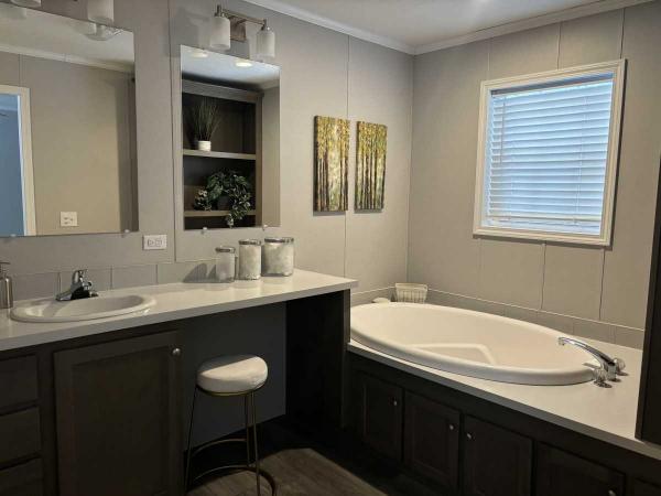 2025 Dutch Housing DD 1680 247 Mobile Home