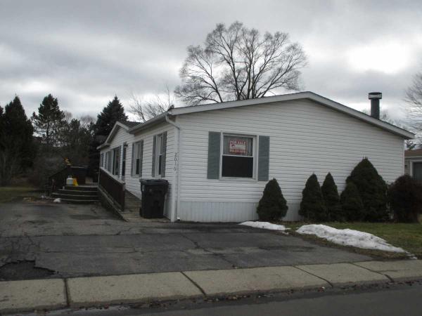 1987 Schult Manufactured Home