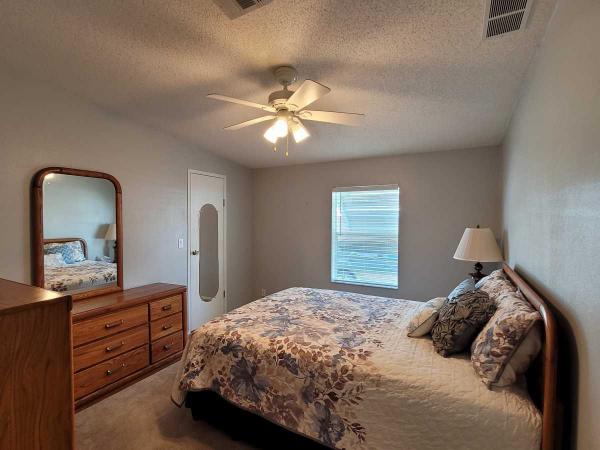 1998 Palm Harbor Manufactured Home