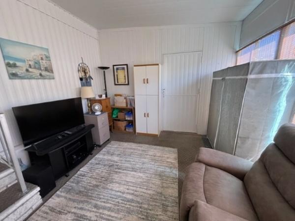 1980 MARL Manufactured Home