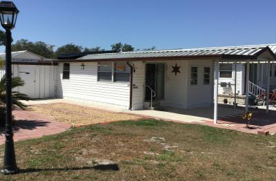 Photo 2 of 10 of home located at 37632 Delanie Drive 104 Zephyrhills, FL 33541