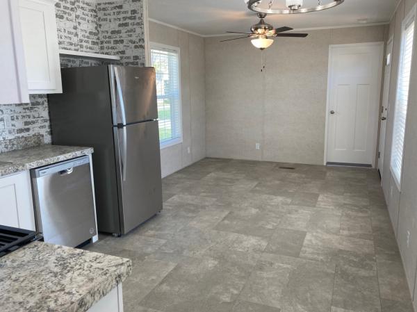 2025 Champion Home Builders, Inc. mobile Home