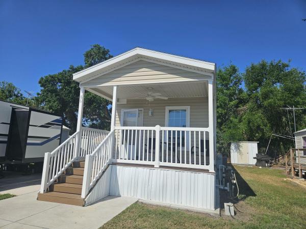 2019 Skyline 2610B W/PORCH Mobile Home