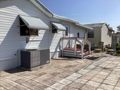 Photo 2 of 10 of home located at 37550 Alexis St Zephyrhills, FL 33541