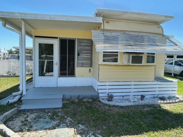 Photo 1 of 2 of home located at 28229 Cr 33, Lot W088 Leesburg, FL 34748