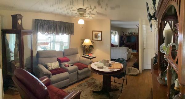 1976 Somerset n/a Mobile Home