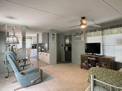 Photo 3 of 22 of home located at 509 Third Street Brandon, FL 33511