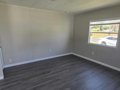 Photo 5 of 7 of home located at 12960 Morris Bridge Road Site 3 Thonotosassa, FL 33592