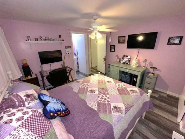 AGE 40+ PARK Mobile Home