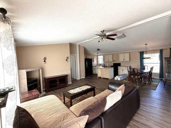 2000 Clayton Mobile Home