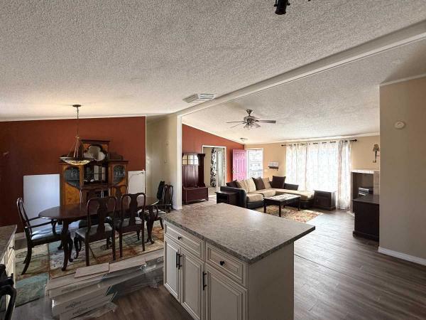 2000 Clayton Mobile Home