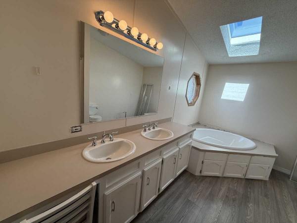2000 Clayton Mobile Home