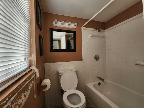 1970 TWIN Mobile Home