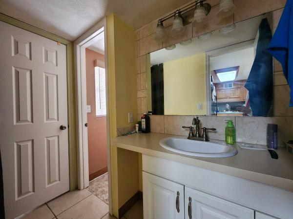 1970 TWIN Mobile Home