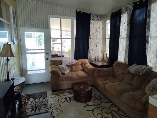 1980 Manufactured Home