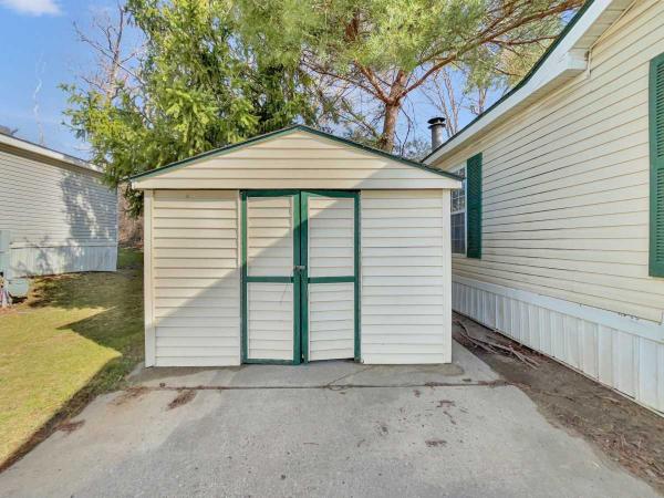 1994 Friendship Manufactured Home