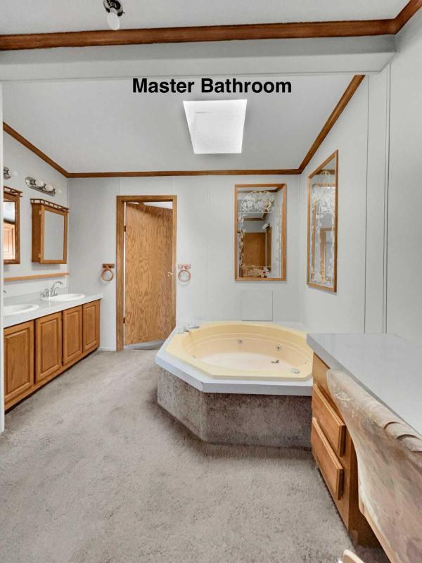 1994 Friendship Manufactured Home