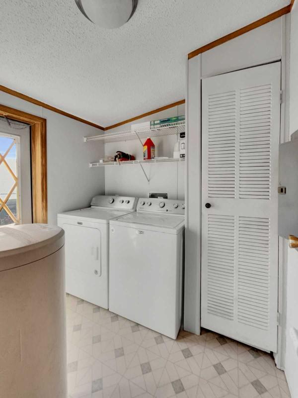 1994 Friendship Manufactured Home
