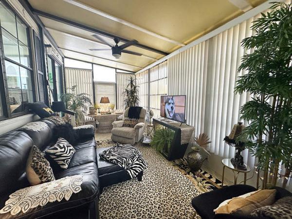 1986 Park Manufactured Home