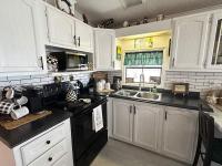 1986 Park Manufactured Home