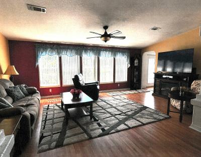 Photo 3 of 11 of home located at 167 Cypress Way Lake Alfred, FL 33850