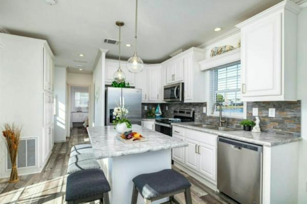 Photo 1 of 2 of home located at 1887 N. State Road 29, #425 Labelle, FL 33935