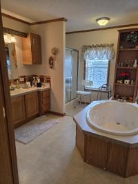 2005 Liberty O136326XUAC Mobile Home
