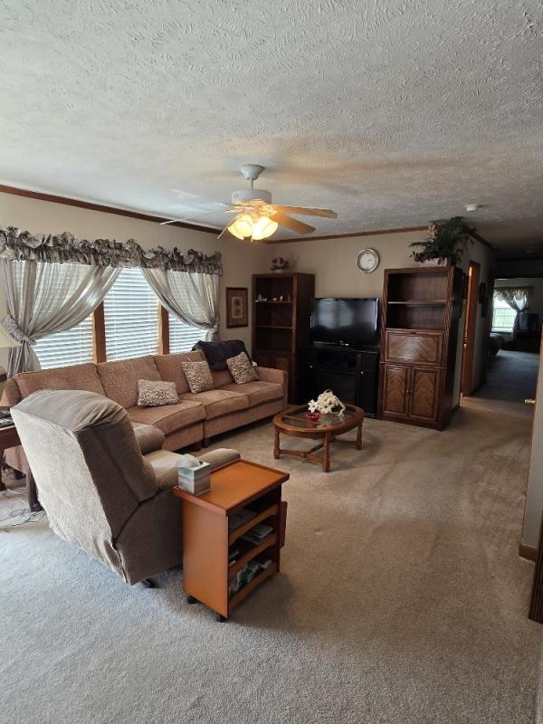 2005 Liberty O136326XUAC Mobile Home