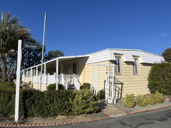 1971 UNIVERSAL Mobile Home For Sale