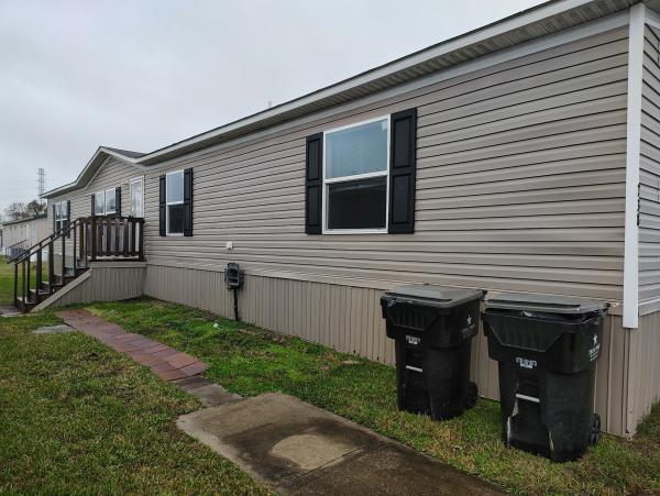 2022  Mobile Home For Sale