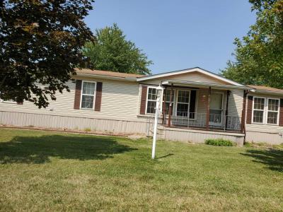 Photo 2 of 10 of home located at 182 Ashwood Avenue Elyria, OH 44035