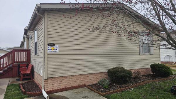 2005 Schult Manufactured Home