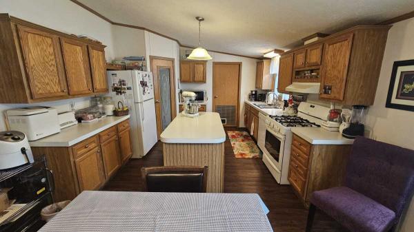 2005 Schult Manufactured Home