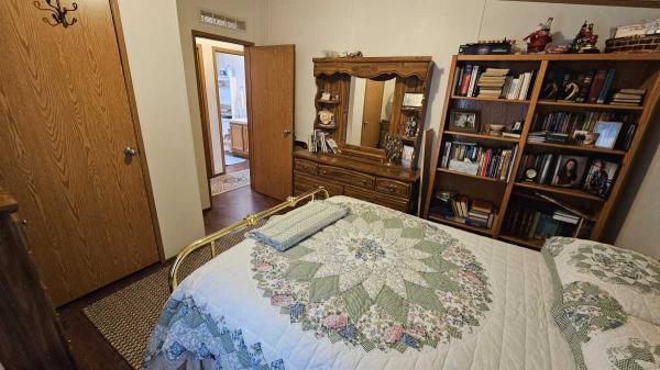 2005 Schult Manufactured Home