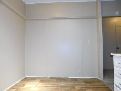 Photo 4 of 28 of home located at 1546 Garrison Dr Lakeland, FL 33810