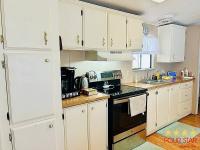 1987 BAYS  Home